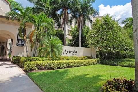 Condo in Sunrise, Florida, 2 bedrooms  № 1328119 - photo 3