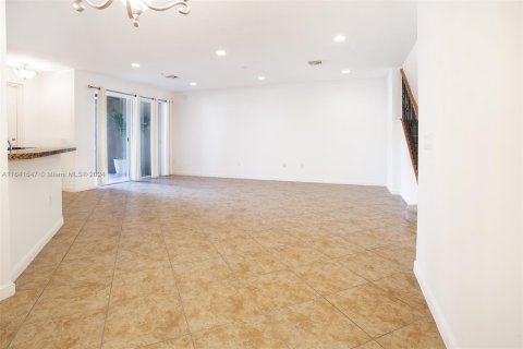 Condo in Sunrise, Florida, 2 bedrooms  № 1328119 - photo 15