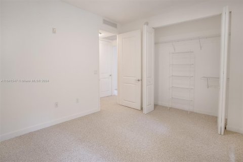 Condo in Sunrise, Florida, 2 bedrooms  № 1328119 - photo 22