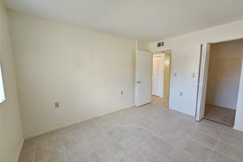 Condo in West Palm Beach, Florida, 2 bedrooms  № 1216175 - photo 11