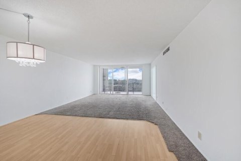 Condominio en venta en Pompano Beach, Florida, 3 dormitorios, 129.13 m2 № 1162931 - foto 15