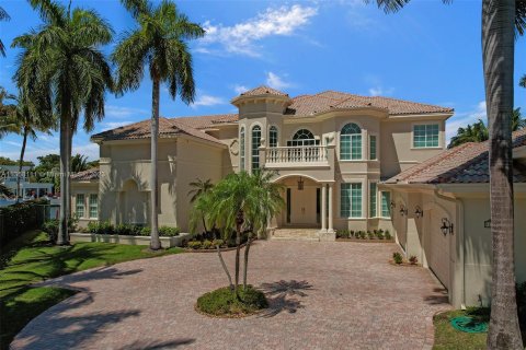 Villa ou maison à vendre à Hollywood, Floride: 7 chambres, 656.45 m2 № 424007 - photo 4