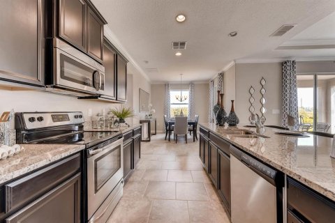 Villa ou maison à vendre à Kissimmee, Floride: 4 chambres, 258.92 m2 № 1322434 - photo 5