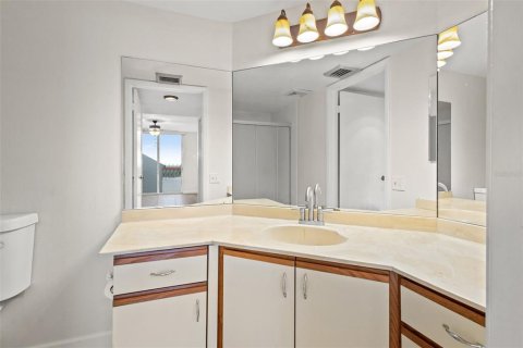 Copropriété à vendre à Clearwater, Floride: 1 chambre, 68.75 m2 № 1346617 - photo 15