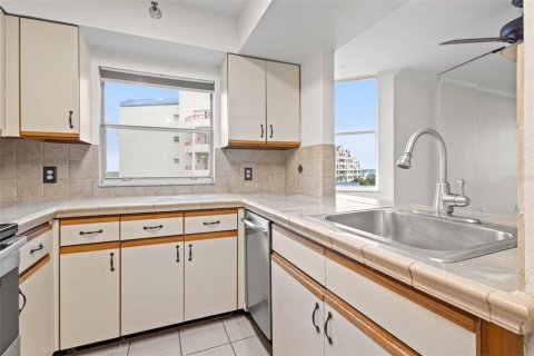 Condominio en venta en Clearwater, Florida, 1 dormitorio, 68.75 m2 № 1346617 - foto 8