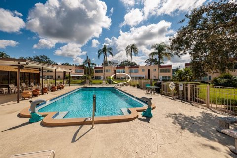 Condo in Seminole, Florida, 1 bedroom  № 1375255 - photo 18