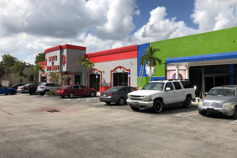 Magasin à louer à West Palm Beach, Floride № 460875 - photo 7