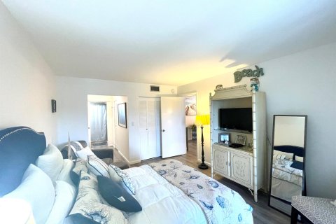 Condominio en venta en Lake Worth, Florida, 1 dormitorio, 83.05 m2 № 1091661 - foto 17