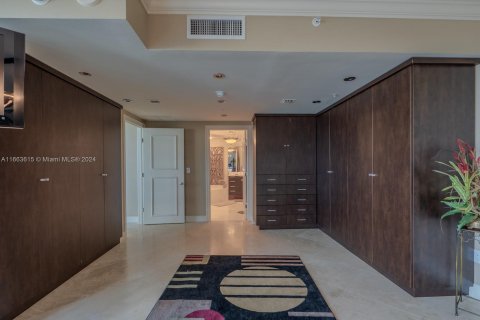 Copropriété à vendre à Hollywood, Floride: 3 chambres, 265.42 m2 № 1375771 - photo 12