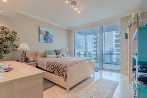 Condo in Hollywood, Florida, 3 bedrooms  № 1375771 - photo 18