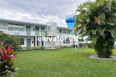 Copropriété à vendre à Deerfield Beach, Floride: 2 chambres, 76.92 m2 № 1007546 - photo 25