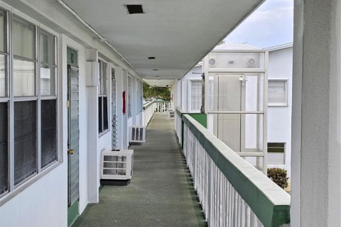 Copropriété à vendre à Deerfield Beach, Floride: 2 chambres, 76.92 m2 № 1007546 - photo 27