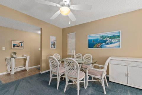Condominio en venta en Hutchinson Island South, Florida, 2 dormitorios, 121.24 m2 № 909882 - foto 30