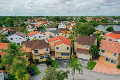 Villa ou maison à vendre à Miami, Floride: 3 chambres, 180.23 m2 № 1386227 - photo 3