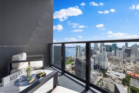 Condo in Miami, Florida, 1 bedroom  № 1386228 - photo 3