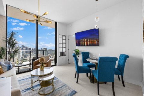 Condo in Miami, Florida, 1 bedroom  № 1386228 - photo 6