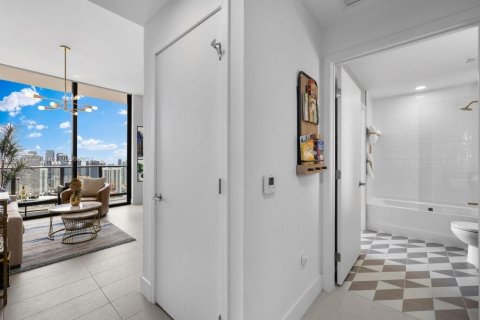 Condominio en venta en Miami, Florida, 1 dormitorio, 52.03 m2 № 1386228 - foto 14