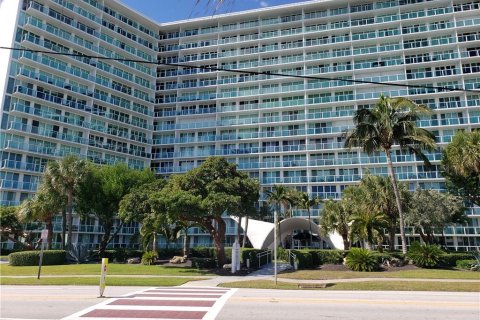 Condominio en venta en Deerfield Beach, Florida, 1 dormitorio, 64.1 m2 № 1152253 - foto 3