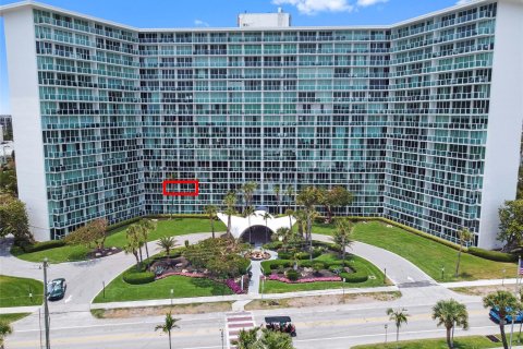 Condominio en venta en Deerfield Beach, Florida, 1 dormitorio, 64.1 m2 № 1152253 - foto 8