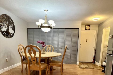 Condo in North Lauderdale, Florida, 1 bedroom  № 1152254 - photo 19