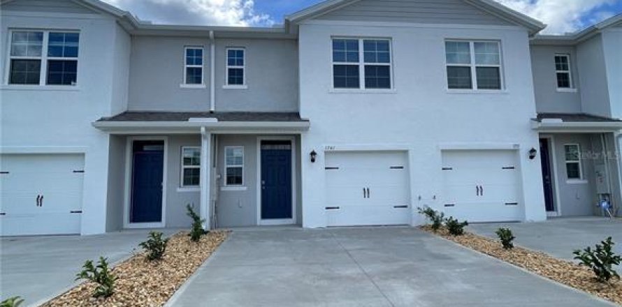 Townhouse in Davenport, Florida 3 bedrooms, 136.01 sq.m. № 1350925