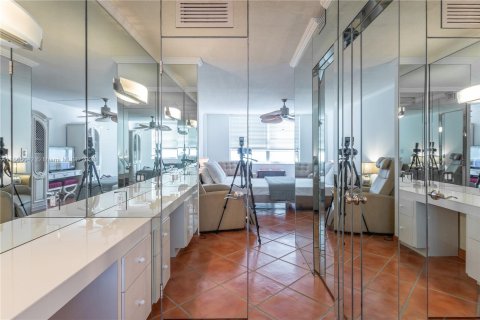 Copropriété à vendre à Aventura, Floride: 2 chambres, 116.87 m2 № 1377287 - photo 20