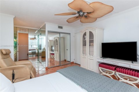 Copropriété à vendre à Aventura, Floride: 2 chambres, 116.87 m2 № 1377287 - photo 16