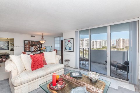 Copropriété à vendre à Aventura, Floride: 2 chambres, 116.87 m2 № 1377287 - photo 6