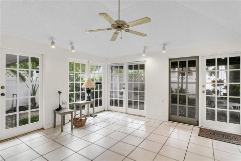 Villa ou maison à vendre à Tampa, Floride: 3 chambres, 210.52 m2 № 1353184 - photo 6