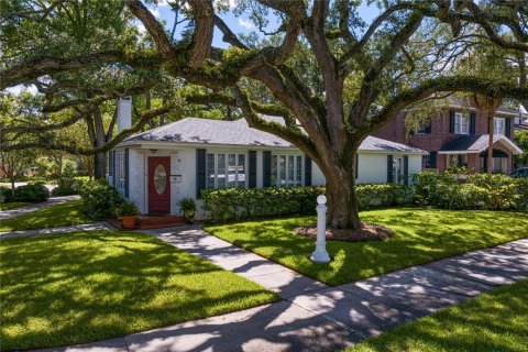 Villa ou maison à vendre à Tampa, Floride: 3 chambres, 210.52 m2 № 1353184 - photo 1