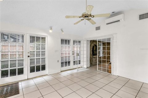 Villa ou maison à vendre à Tampa, Floride: 3 chambres, 210.52 m2 № 1353184 - photo 7