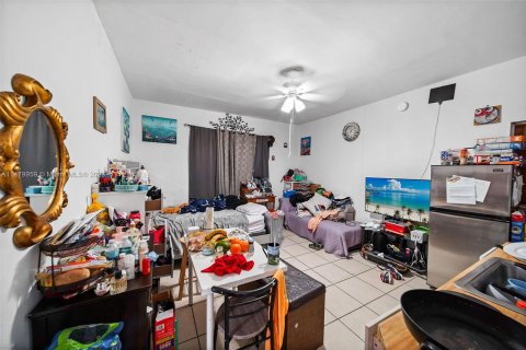 Immobilier commercial à vendre à Miami Beach, Floride: 675.59 m2 № 843802 - photo 15