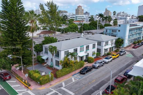Immobilier commercial à vendre à Miami Beach, Floride: 675.59 m2 № 843802 - photo 1