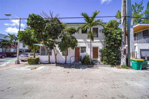 Propiedad comercial en venta en Miami Beach, Florida, 675.59 m2 № 843802 - foto 27