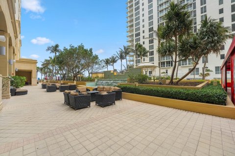 Condominio en venta en Riviera Beach, Florida, 1 dormitorio, 73.11 m2 № 963883 - foto 5