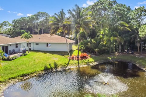 House in West Palm Beach, Florida 6 bedrooms, 270.16 sq.m. № 1155738 - photo 2