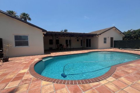 Casa en venta en Southwest Ranches, Florida, 5 dormitorios, 372.54 m2 № 1185476 - foto 28