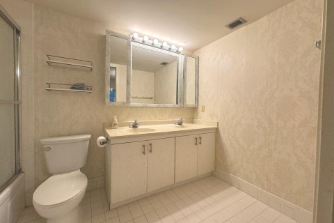 Condo in Coconut Creek, Florida, 2 bedrooms  № 1185475 - photo 9