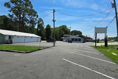 Immobilier commercial à vendre à Tavares, Floride: 104.05 m2 № 1341168 - photo 2