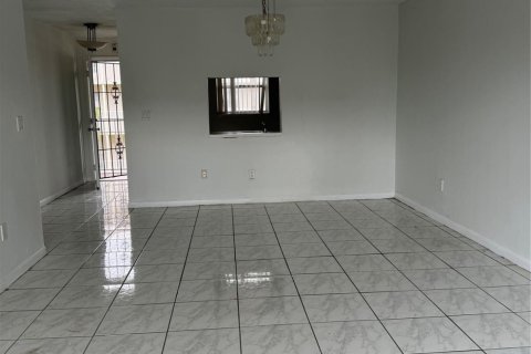 Copropriété à vendre à Lauderhill, Floride: 2 chambres, 89.09 m2 № 1133162 - photo 8