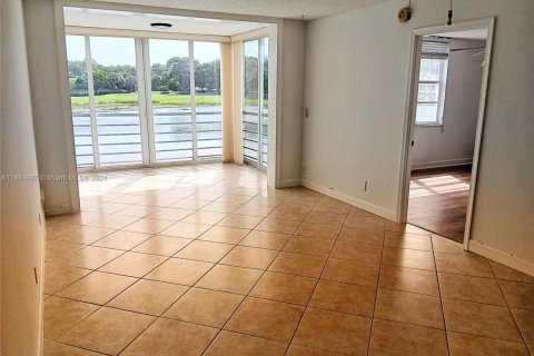 Copropriété à vendre à Davie, Floride: 2 chambres, 90.12 m2 № 1327905 - photo 4