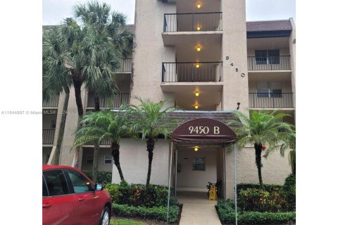 Condominio en venta en Davie, Florida, 2 dormitorios, 90.12 m2 № 1327905 - foto 1