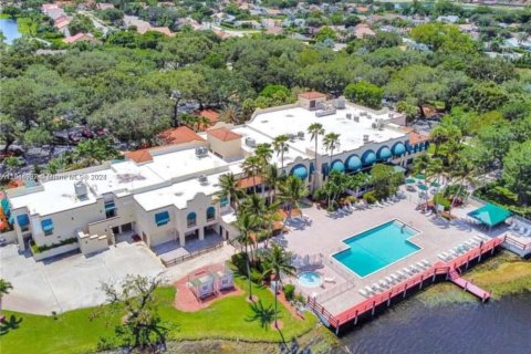 Copropriété à vendre à Davie, Floride: 2 chambres, 90.12 m2 № 1327905 - photo 11