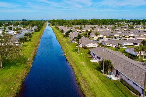 Villa ou maison à vendre à West Palm Beach, Floride: 2 chambres, 84.54 m2 № 994156 - photo 28