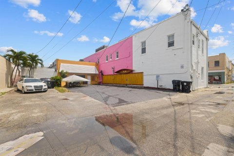 Shop in Lake Worth, Florida № 1189910 - photo 4