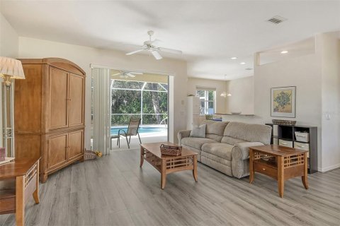 Casa en venta en North Port, Florida, 3 dormitorios, 144.83 m2 № 813283 - foto 5