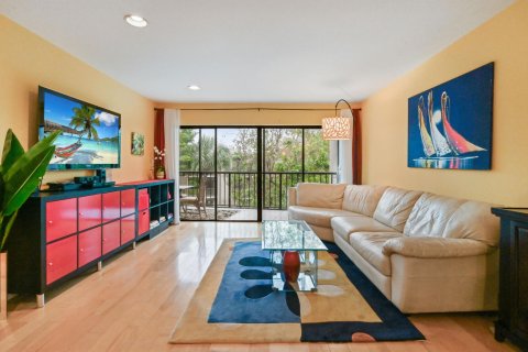 Condo in South Palm Beach, Florida, 2 bedrooms  № 984291 - photo 15