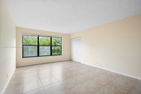 Condominio en venta en Pompano Beach, Florida, 1 dormitorio, 75.25 m2 № 1000008 - foto 9