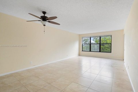 Condominio en venta en Pompano Beach, Florida, 1 dormitorio, 75.25 m2 № 1000008 - foto 8