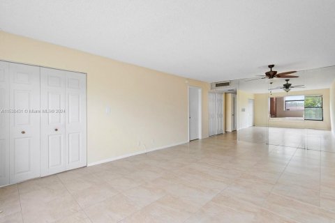 Condominio en venta en Pompano Beach, Florida, 1 dormitorio, 75.25 m2 № 1000008 - foto 14